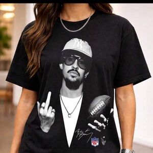 SHEIN Black Short Sleeve Tee with Monochrome Portrait and Football Graphic